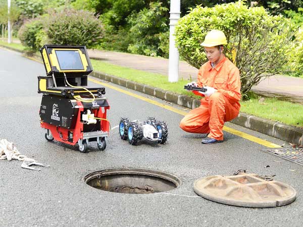 曲松管道机器人检测