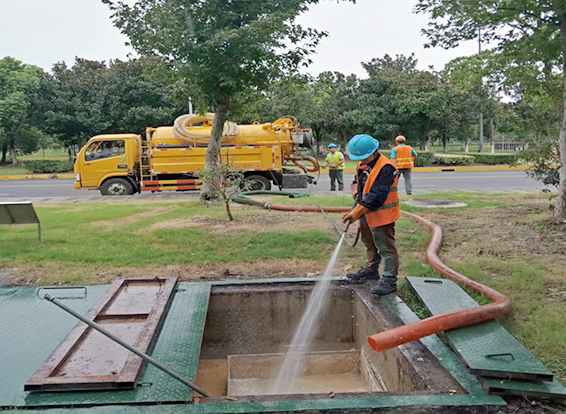 曲松化油池清理