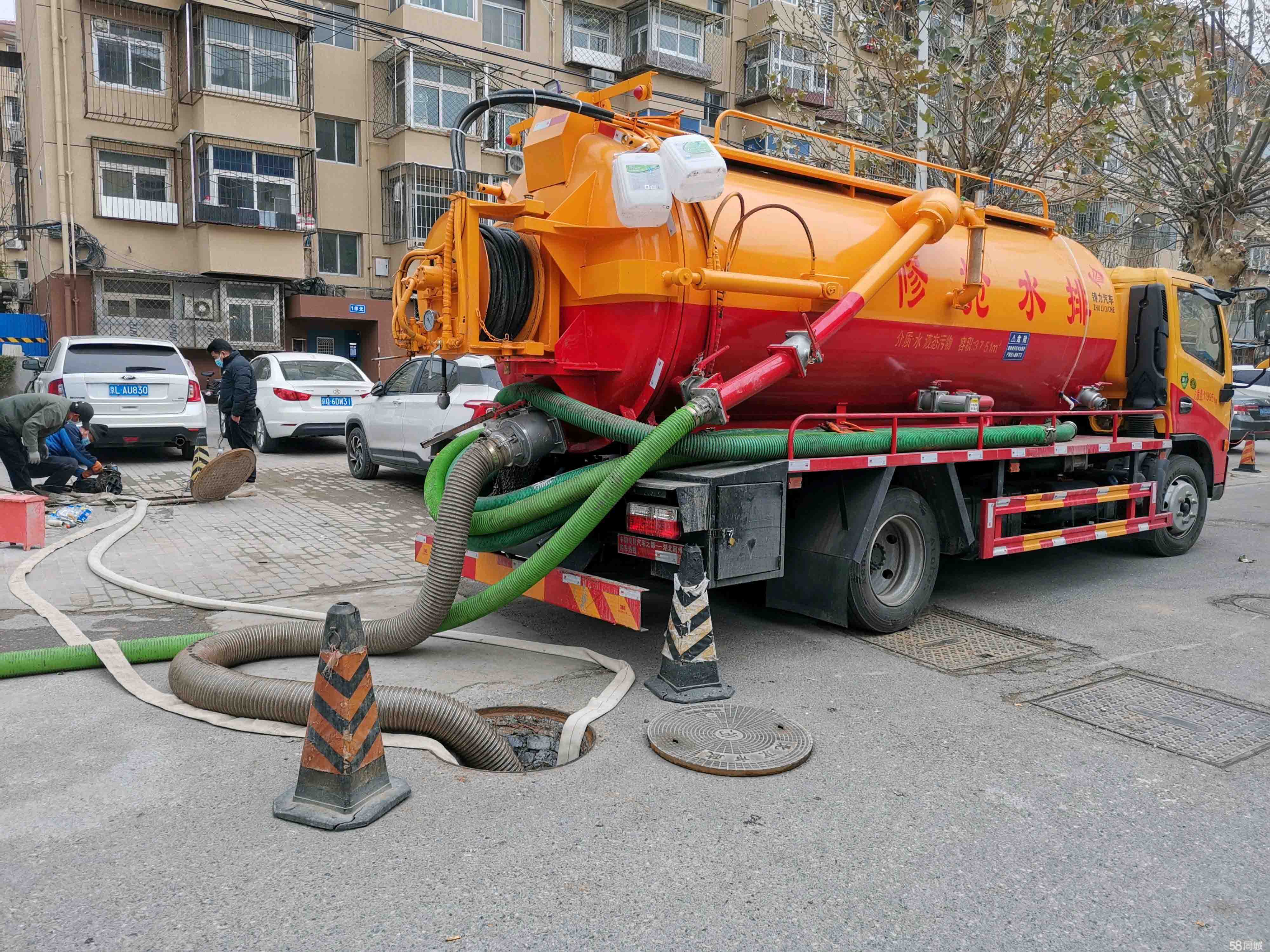 曲松抽粪吸污
