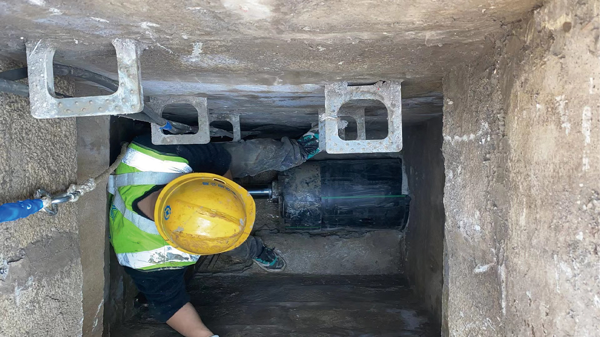 曲松HDPE短管内衬法